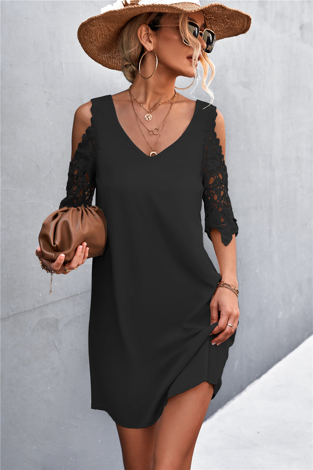 Damen luftiges Minikleid mit Spitzeneinsatz und elegantem V-Ausschnitt EB