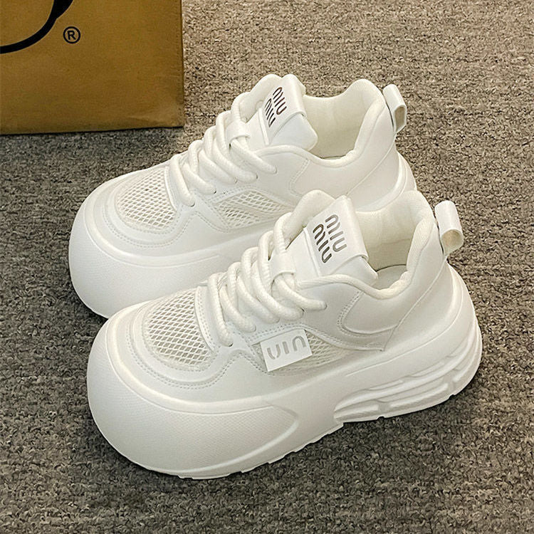 Damen Chunky-Sneaker mit glänzenden Akzenten und dämpfender Sohle EB