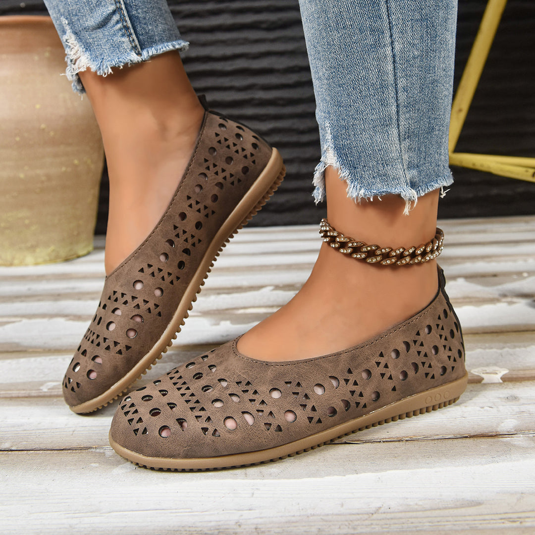 Damen Komfortable Ballerinas mit filigranem Schnitt EB