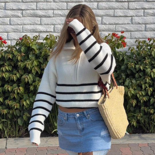 Damen sportlicher Strickpullover mit halbem Reißverschluss und Streifenmuster EB
