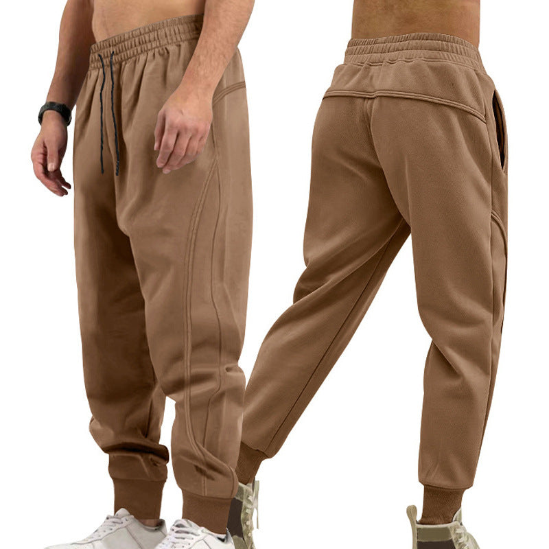 Herren nan vielseitige Sweat-Jogginghose mit ergonomischen Knieabnähern, elastischem Komfortbund und verdeckten Reißverschlusstaschen EB