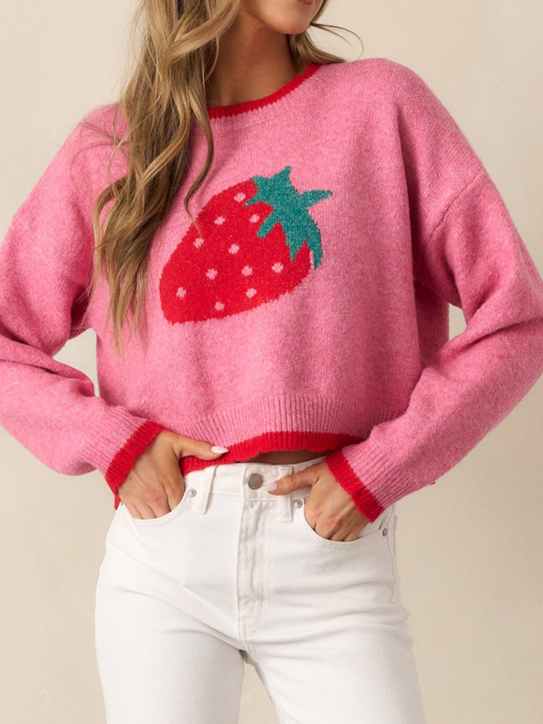 Damen trendiger Pullover mit Erdbeer-Motiv und Kontrastbündchen EB
