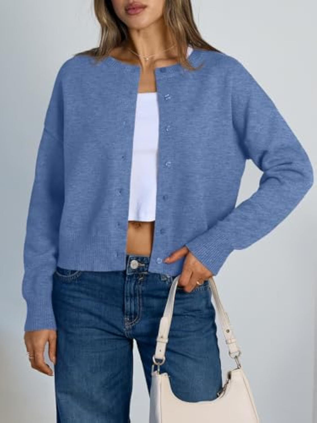 Damen Cropped Strickjacke im Boxy‑Schnitt mit Rundhals und Rippbündchen EB