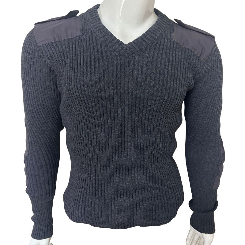 Herren Strickpullover mit V-Ausschnitt und dekorativen Schulterdetails EB