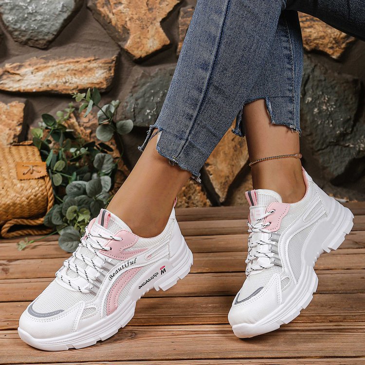 Damen Sportliche Sneakers mit atmungsaktivem Mesh-Obermaterial und komfortabler Dämpfung EB