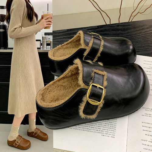 Damen Clogs mit hochwertigem Fellfutter und modischem Schnallenverschluss EB
