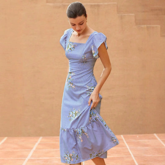 Damen Maxikleid mit floralem Streifenmuster und taillierter Silhouette EB