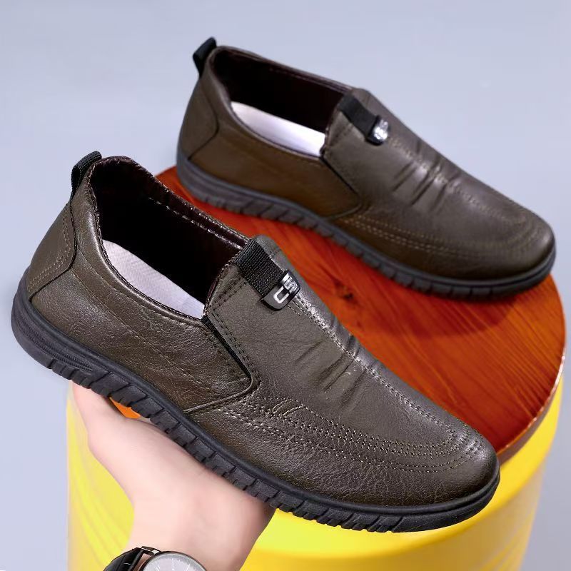 Herren Elegante Slip-On Mokassins mit rutschfester Sohle und hochwertigem Leder EB