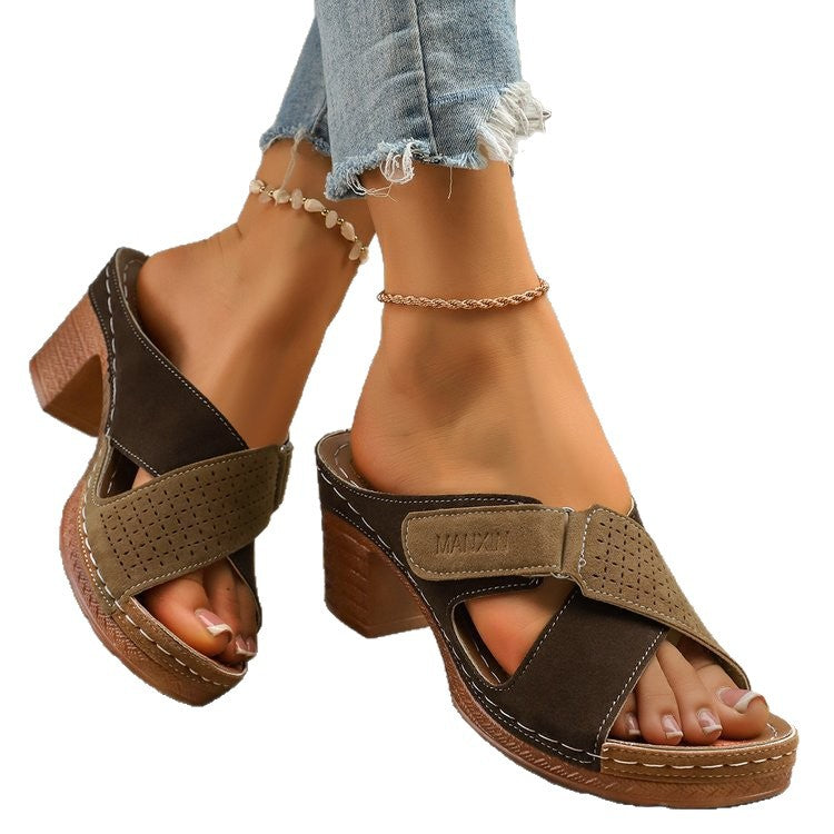 Damen Wedge-Pantoletten mit verstellbarem Riemendesign und konturiertem Fußbett EB