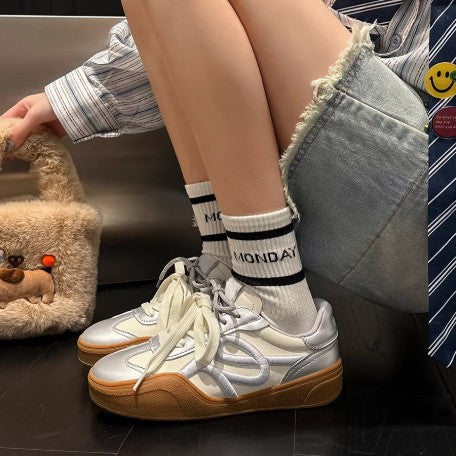 Damen modische Sneaker mit glänzenden Akzenten EB