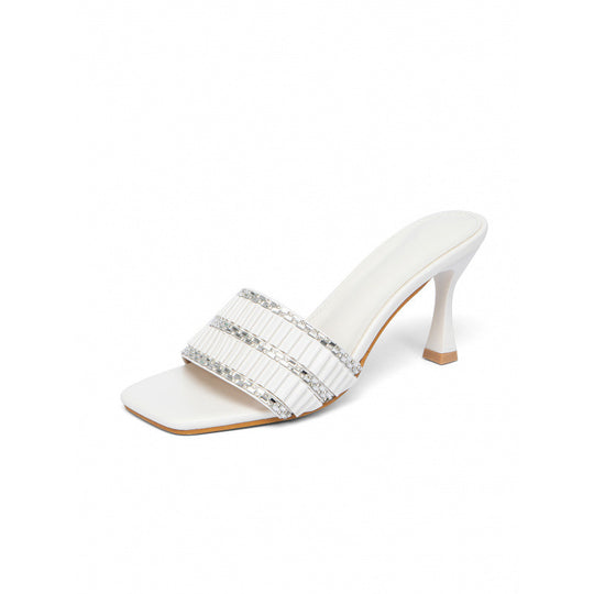 Damen Elegant verziertes Plateau-Mules mit schimmernden Akzenten EB