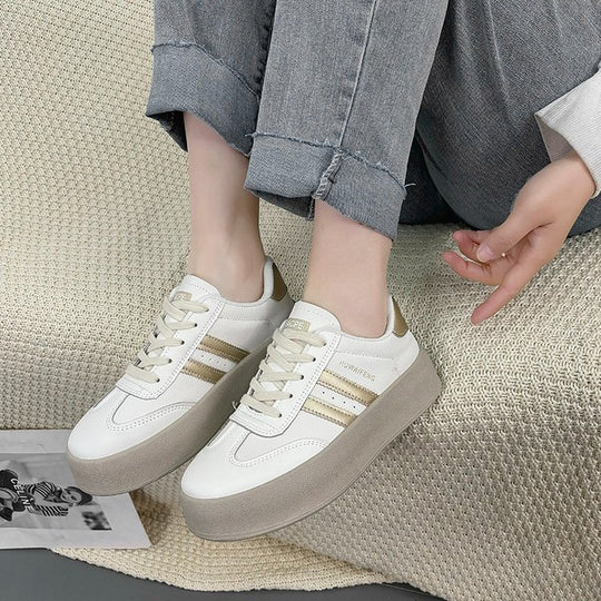 Damen Sportliche Sneakers mit einzigartiger Sohlenkonstruktion und atmungsaktiven Materialien EB