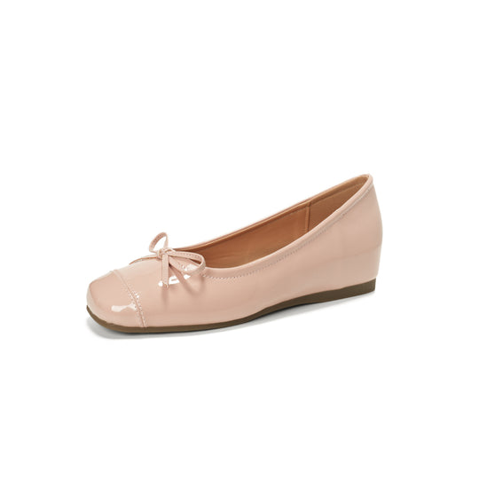 Damen Ballerinas mit feiner Lacklederoberfläche und bequemer Wedge-Sohle EB