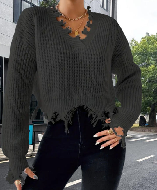Damen Oversized Strickpullover mit fransigem Saum und raffiniertem Ausschnitt EB