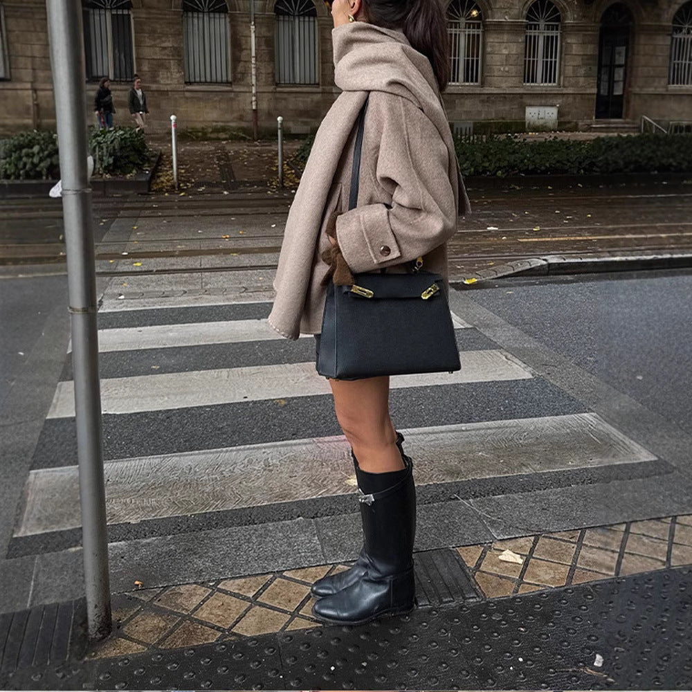 Damen modische Freizeitjacke aus hochwertigen Materialien mit praktischem Revers EB