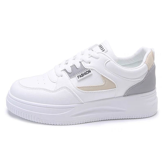 Damen Sportliche Sneaker mit modischen Akzenten und dämpfender Sohle EB