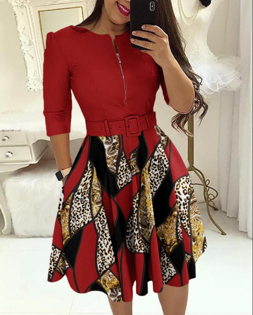 Damen Midikleid mit geometrischem Schnitt und tailliertem Gürtel EB