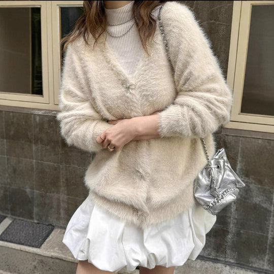 Damen Flauschiger Mohair‑Optik Cardigan mit dekorativen Schleifenverschlüssen EB