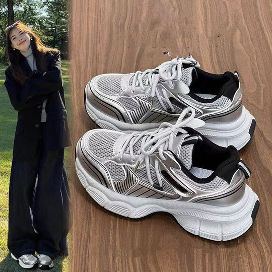 Damen Sportliche Atmungsaktive Sneaker mit modischen Metallic-Elementen EB