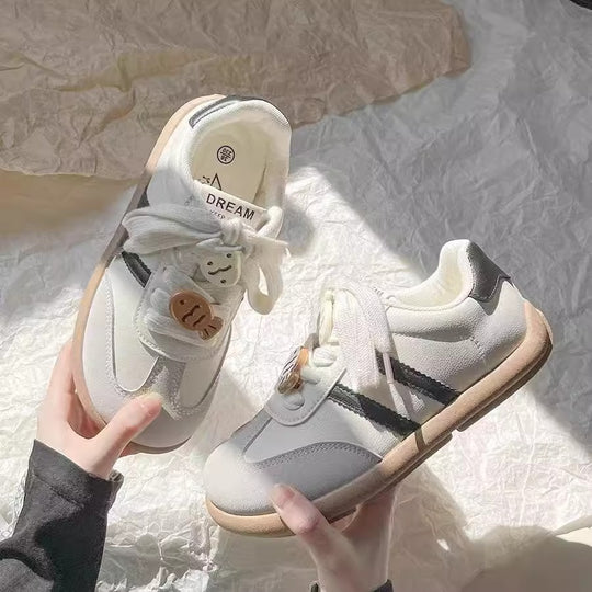 Damen Sportliche Sneaker mit innovativem Schnürsystem und komfortabler Dämpfung EB