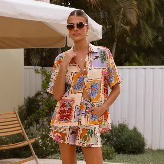 Damen Kurzarm-Hemd mit passender Shorts im floralem Design EB