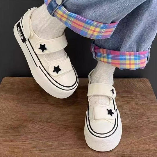 Damen Sneaker mit doppeltem Klettverschluss und verspielter Sternapplikation EB