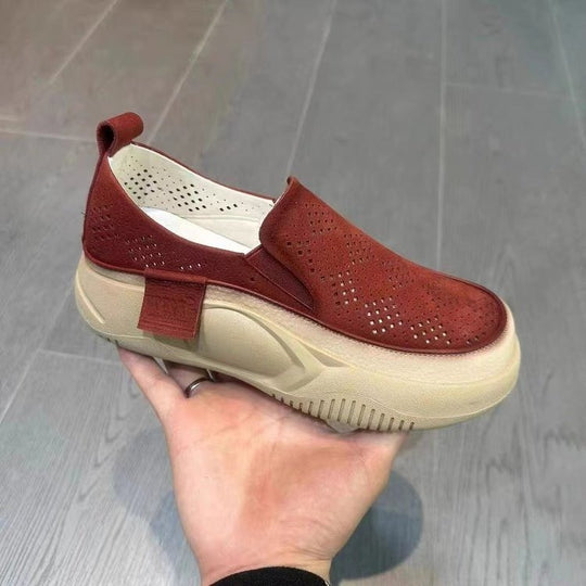 Damen Atmungsaktive Slip-On Sneakers mit modischem Lochdesign EB