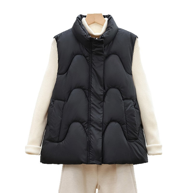 Damen nan ärmellose Steppweste mit hohem Polokragen und ergonomischer Bogensteppung EB