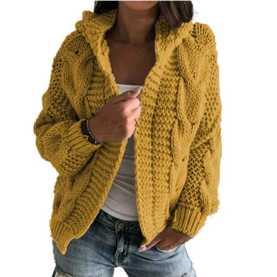 Damen Strickjacke mit voluminösem Zopfmuster und lässigem Schnitt EB