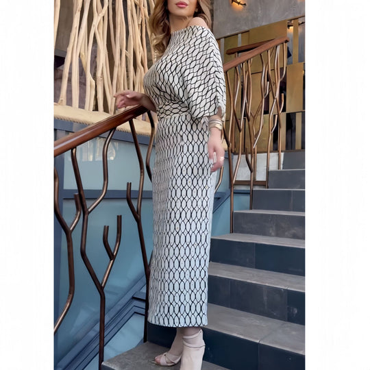 Damen Elegantes Maxikleid mit asymmetrischem Schnitt und strukturiertem Muster EB