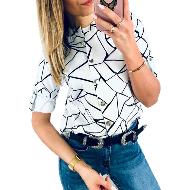 Damen modische Bluse mit grafischem Muster und halblangen Ärmeln EB