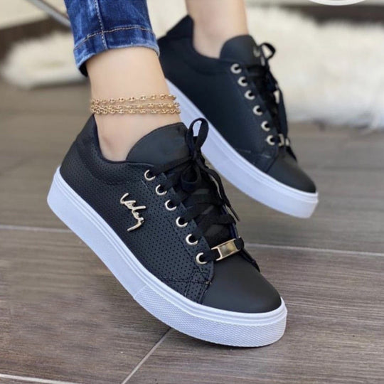 Damen Atmungsaktive Sneakers mit elegantem Metallakzent EB