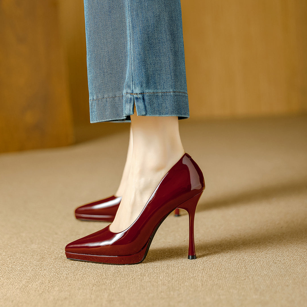Damen stilvolle spitze High Heels mit glänzender Oberfläche EB