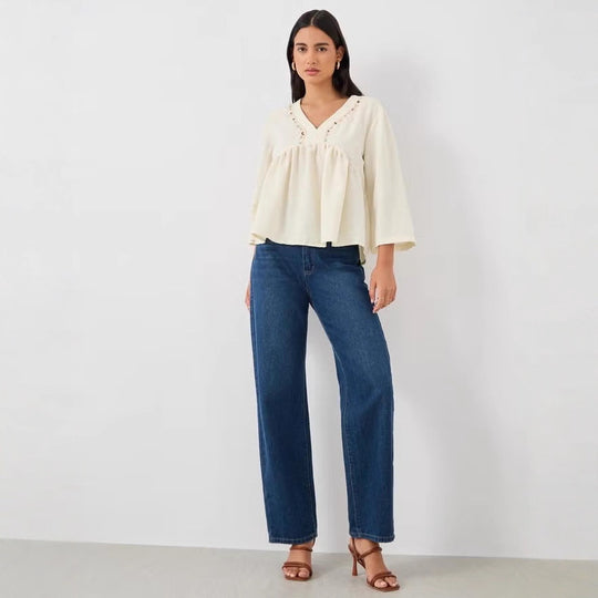 Damen Lockeres V‑Ausschnitt Blusentop mit Stickdetail und Empire‑Raffung EB