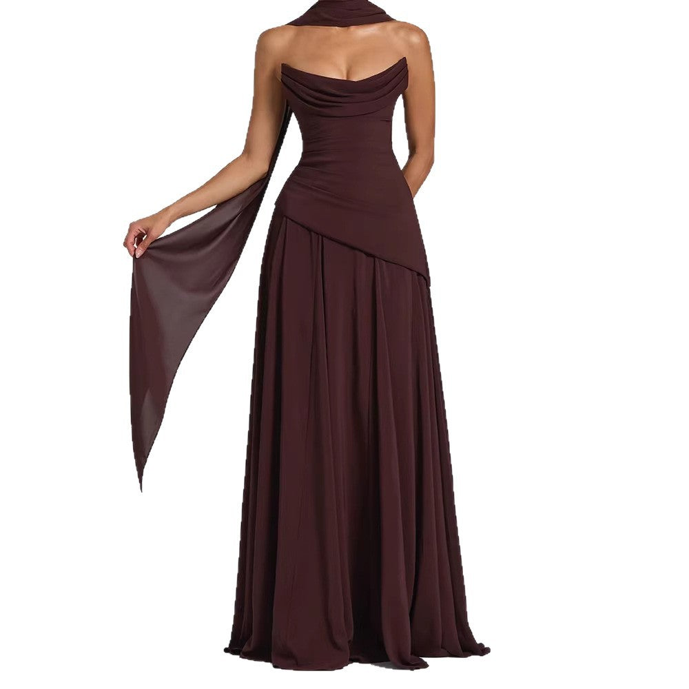 Damen elegantes maxikleid mit schulterfreiem Design und raffinierten Drapierungen EB