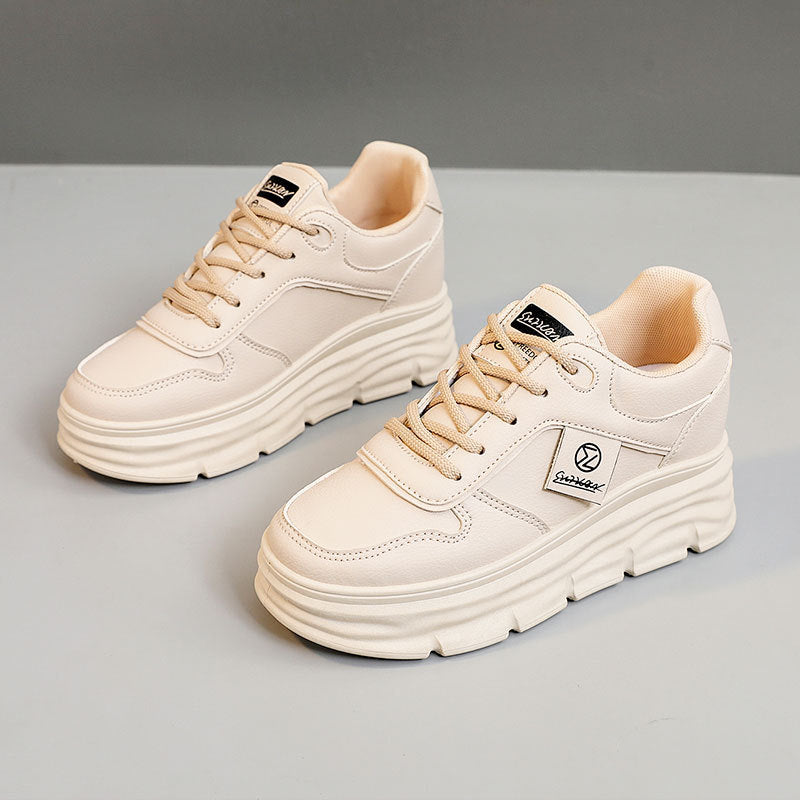 Damen Sportliche Plateau-Sneaker mit dämpfender Sohle und atmungsaktivem Obermaterial EB
