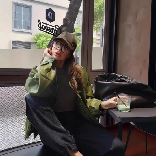 Damen lässige Kunstlederjacke mit voluminösen Ärmeln EB