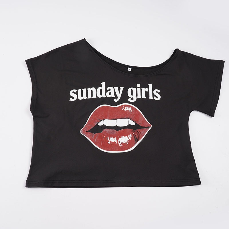 Damen Trendiges Crop-Top mit modernem Lippenprint EB