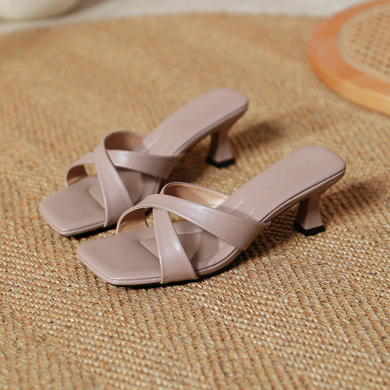 Damen Sandalen mit elegantem Blockabsatz und geschmackvollem Kreuzriemen EB
