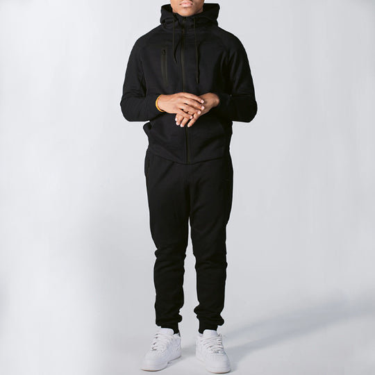 Herren sportlicher Funktionsanzug EB