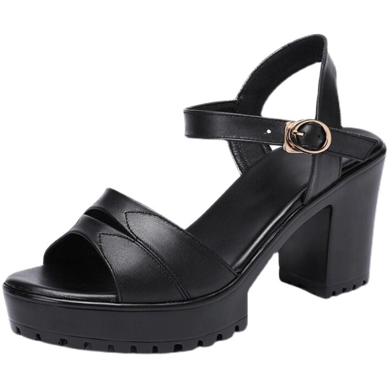 Damen Modische Plateau-Sandaletten mit robustem Profil und elegantem Riemen EB
