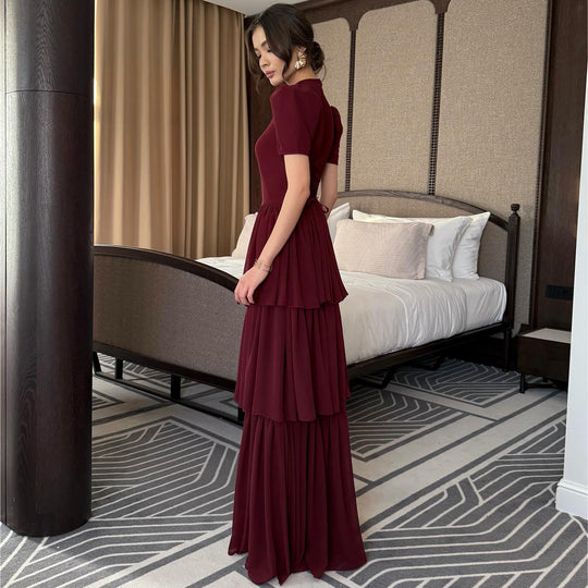 Damen Maxi-Kleid mit voluminösen Rüschendetails und elegantem Schnitt EB