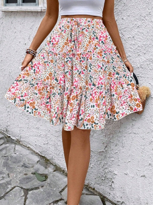 Damen Sommerrock mit charmanten Volantdetails und floralem Muster EB