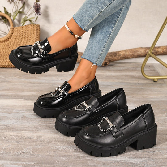 Damen Modische Plattform-Mokassins mit Ketten-Detail R&B
