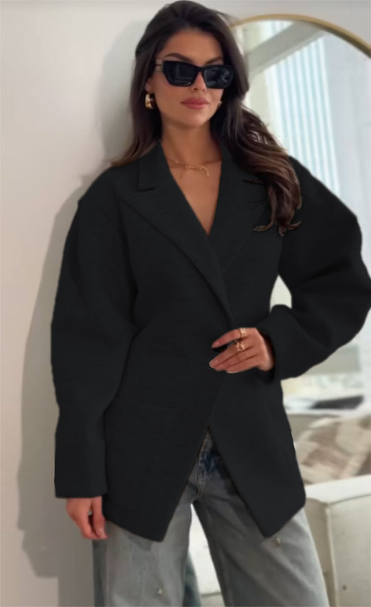 Damen Oversize Blazerjacke mit elegantem Schnitt und voluminösen Ärmeln EB