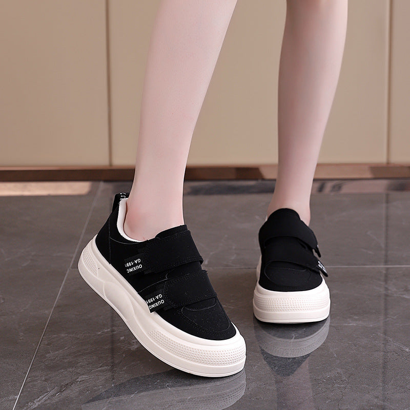 Damen Sneakers mit praktischem Klettverschluss und modischer Plattform EB