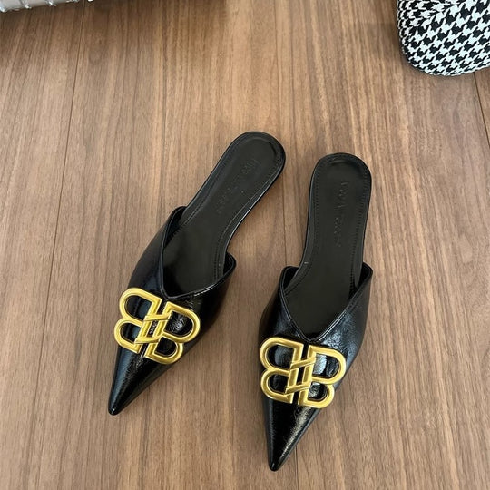 Damen Elegante Mules mit spitzem Zehenbereich und dekorativem Schnallen-Detail EB