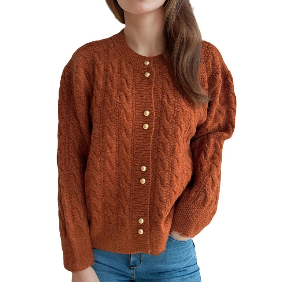 Damen Strickjacke mit eleganter Zopfmusterstruktur und dekorativen Knöpfen EB