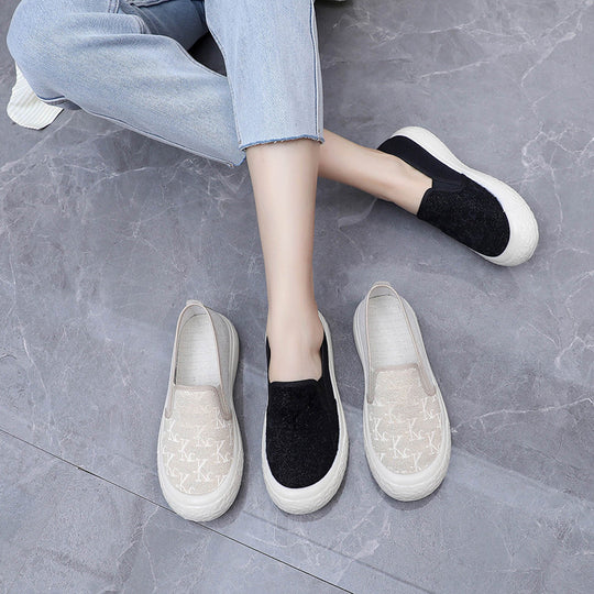 Damen Sportliche Slip-On Sneakers mit rutschfester Sohle und elastischem Einsatz EB
