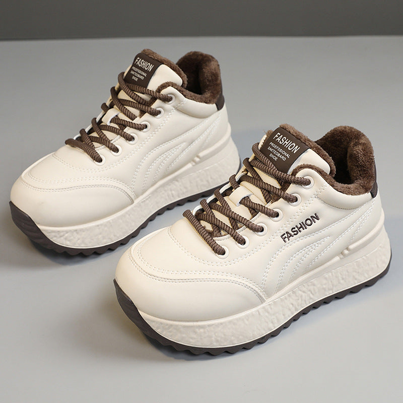 Damen sportliche Plateau Sneakers mit kuscheligem Innenfutter und rutschfester Laufsohle EB